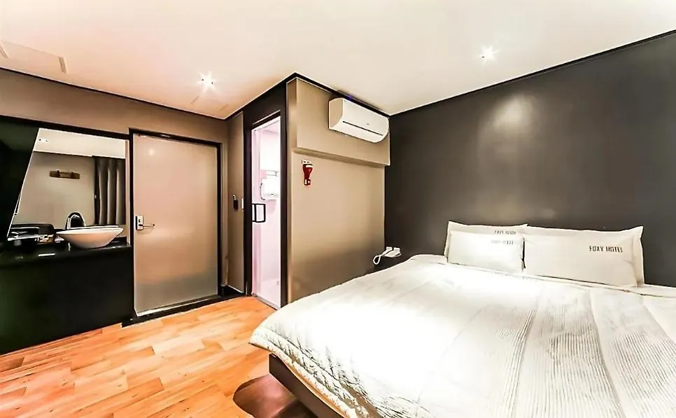Foxy Hotel Busan