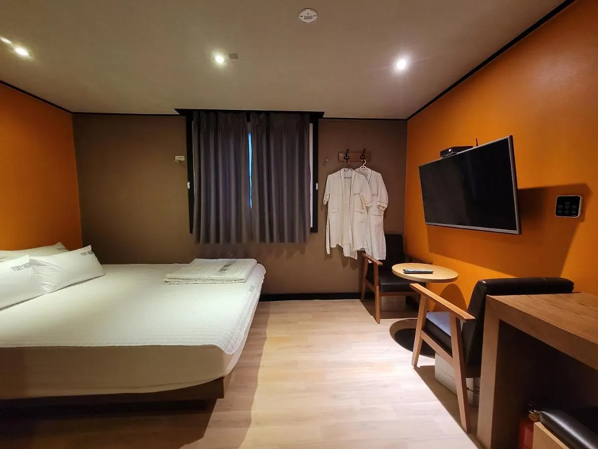 Foxy Hotel Busan 2*,  South Korea